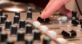 mixer-hand.png